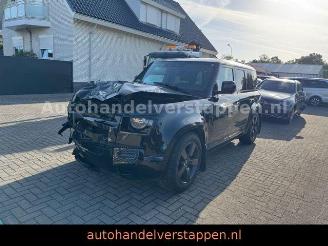 Vrakbiler auto Land Rover Defender 110 D250 3.0L X-Dynamic SE Pano BLACK P 2023/9