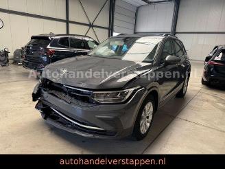 Vaurioauto  passenger cars Volkswagen Tiguan 2.0 TDI 110KW LIFE DSG Panorama 2022/7