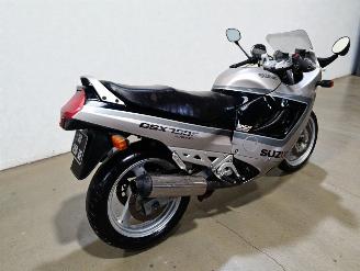 Suzuki GSX 750 F picture 11