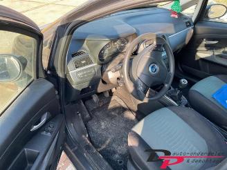 Fiat Grande Punto Grande Punto (199), Hatchback, 2005 1.4 T-Jet 16V picture 9