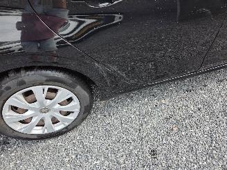 Peugeot 208 1.2 PureTech Active picture 3