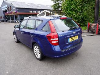 Kia Cee d Sporty Wagon 1.4 16V picture 2