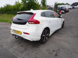 Vrakbiler auto Volvo V-40 1.6 T4 2012/10