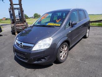 Opel Zafira 2.2 picture 3