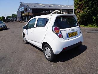Chevrolet Spark 1.0 16v picture 2