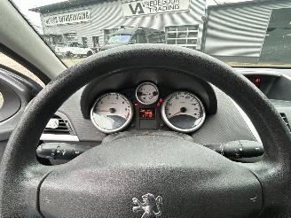 Peugeot 207 SW 1.4 VTi Blue Lease picture 15
