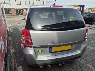 Opel Zafira 1.8 cosmo picture 4