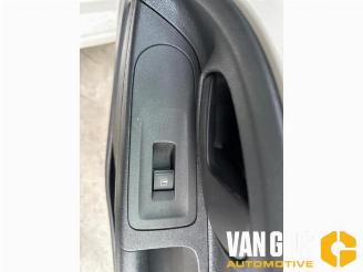 Volkswagen Up! Up! (121), Hatchback, 2011 1.0 12V 60 picture 18