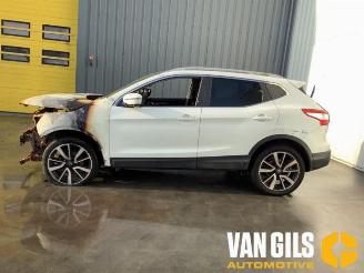 Vrakbiler auto Nissan Qashqai Qashqai (J11), SUV, 2013 1.2 DIG-T 16V 2014/12