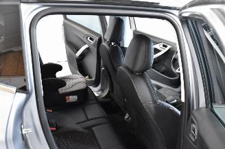 Peugeot 2008 1.2 Pure tech allure picture 13