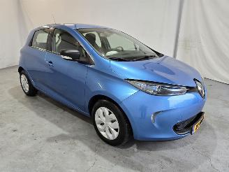 krockskadad bil auto Renault Zoé R90 Life 41 kWh 2019/3