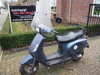 škoda koloběžky BTC  Riva Sport 2021/12