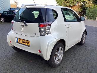 Toyota iQ  picture 5