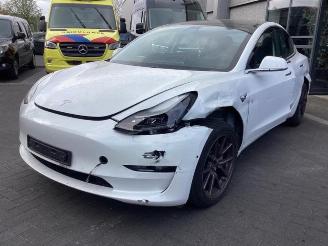 Uttjänta bilar auto Tesla Model 3 Model 3, Sedan, 2017 Standard RWD Plus 60 kWh 2020/12