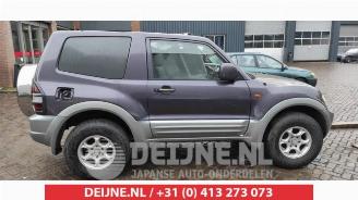 Mitsubishi Pajero Pajero Hardtop (V6/7), Terreinwagen, 2000 / 2006 3.2 DI-D 16V picture 6