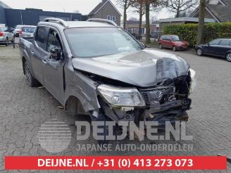 Damaged car Nissan Navara NP 300 Navara (D23), Pick-up, 2015 2.3 dCi twinturbo 16V 4x4 2016