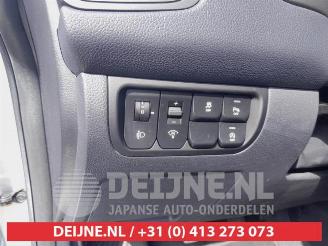 Kia Rio Rio III (UB), Hatchback, 2011 / 2017 1.4 CVVT 16V picture 17