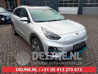 Vrakbiler auto Kia Niro Niro I (DE), SUV, 2016 / 2022 E-Niro 64 kWh 2020/7