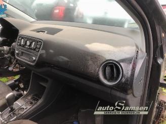 Volkswagen Up! Up! (121), Hatchback, 2011 1.0 12V 75 picture 8