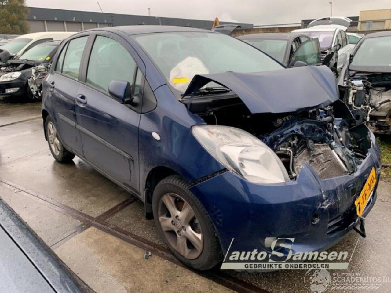 Toyota Yaris Yaris II (P9), Hatchback, 2005 / 2014 1.3 16V VVT-i