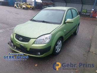 krockskadad bil auto Kia Rio Rio II (DE), Hatchback, 2005 / 2011 1.4 16V 2008/2