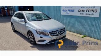 Uttjänta bilar auto Mercedes A-klasse A (W176), Hatchback, 2012 / 2018 1.6 A-180 16V 2013/6