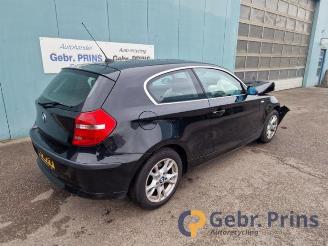Vrakbiler auto BMW 1-serie 1 serie (E81), Hatchback 3-drs, 2006 / 2012 116i 1.6 16V 2009/1