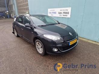 skadebil auto Renault Mégane Megane III Grandtour (KZ), Combi 5-drs, 2008 / 2016 1.5 dCi 110 2014/3