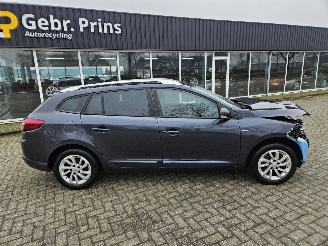 Vrakbiler auto Renault Mégane 1.2 16V TCE 115 Combi/o 4Dr Benzine 1.197cc 85kW (116pk) FWD 2015/1