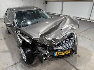 Mercedes E-klasse E200CGI 135kW Automaat Business Class Elegance picture 18