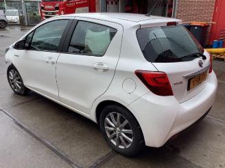 Toyota Yaris Yaris III (P13), Hatchback, 2010 / 2020 1.5 16V Hybrid picture 4