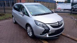 Vrakbiler auto Opel Zafira Zafira Tourer (P12), MPV, 2011 / 2019 2.0 CDTI 16V 130 Ecotec 2012/12