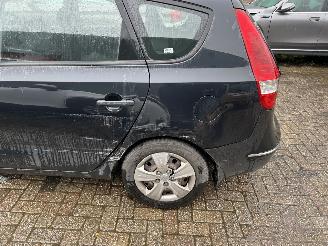 Hyundai I-30 CW  1.4i Blue Dynamic Bns picture 8