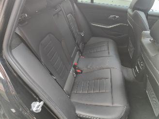 BMW 3-serie Touring 320e M-Pakket Aut. picture 28