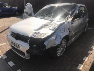 Vrakbiler auto Volkswagen Golf Golf IV 4Motion (1J1), Hatchback, 1997 / 2005 3.2 R32 V6 24V 2004/8