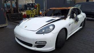 Vrakbiler auto Porsche Panamera Panamera (970), Liftback, 2009 / 2016 3.0 V6 24V S E-Hybrid 2012/7
