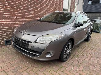 skadebil auto Renault Mégane Megane III Grandtour (KZ), Combi 5-drs, 2008 / 2016 1.4 16V TCe 130 2011/8
