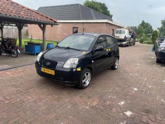 Vrakbiler auto Kia Picanto Picanto (BA), Hatchback, 2004 / 2011 1.0 12V 2005/10