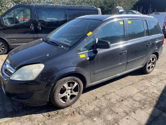 Vrakbiler auto Opel Zafira Zafira (M75), MPV, 2005 / 2015 1.8 16V Ecotec 2010/8