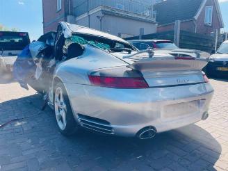 Vrakbiler auto Porsche 911 911 (996), Coupe, 1997 / 2005 3.6 Turbo 4 24V 2003/8