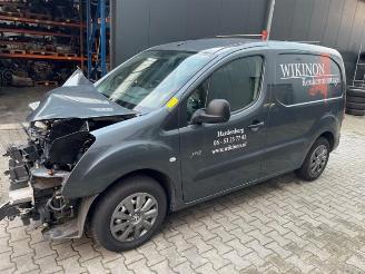 Vrakbiler auto Peugeot Partner Partner (GC/GF/GG/GJ/GK), Van, 2008 / 2018 1.6 BlueHDi 100 2018/11