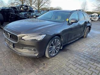 skadebil auto Volvo V-90 V90 II (PW), Combi, 2016 2.0 B4 16V Mild Hybrid 2021/6