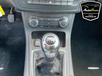 Mercedes B-klasse B (W246), Hatchback, 2011 / 2018 1.6 B-180 BlueEFFICIENCY Turbo 16V picture 14