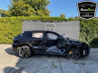 Uttjänta bilar auto Porsche Cayenne Cayenne III (9YA), SUV, 2017 3.0 V6 24V Turbo E-Hybrid 2021/2