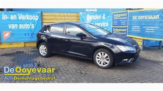 Vrakbiler auto Seat Leon Leon (5FB), Hatchback 5-drs, 2012 / 2020 1.2 TSI Ecomotive 16V 2013/10