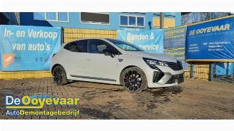 Uttjänta bilar auto Renault Clio Clio V (RJAB), Hatchback 5-drs, 2019 1.6 E-Tech 145 16V 2024/7