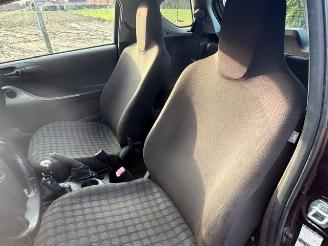 Toyota iQ  picture 9