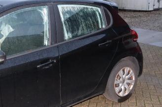 Peugeot 208 208 I (CA/CC/CK/CL), Hatchback, 2012 / 2019 1.6 Blue HDi 100 picture 27