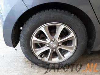 Hyundai I-10 i10 (B5), Hatchback, 2013 / 2019 1.0 12V picture 11