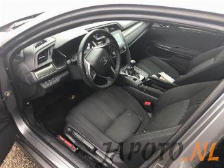 Honda Civic Civic (FK6/7/8/9), Hatchback, 2017 1.0i VTEC Turbo 12V picture 9